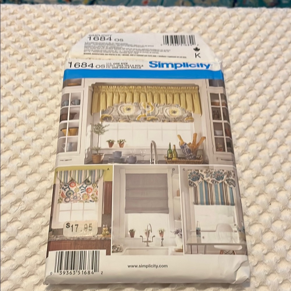 Simplicity Curtain Pattern with Yellow and Blue Accents